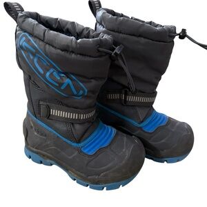 Keen Gray and Blue Kids Snow Boots size 9 toddler